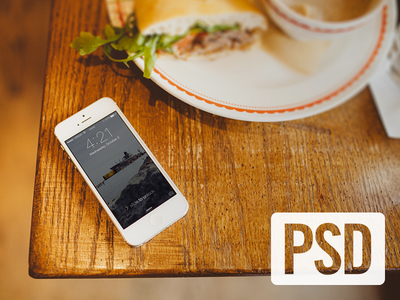 iPhone 5s White Mockup PSD Template